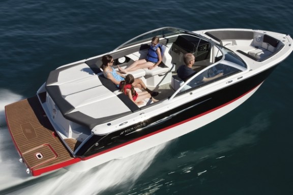 a small boat in a body of water